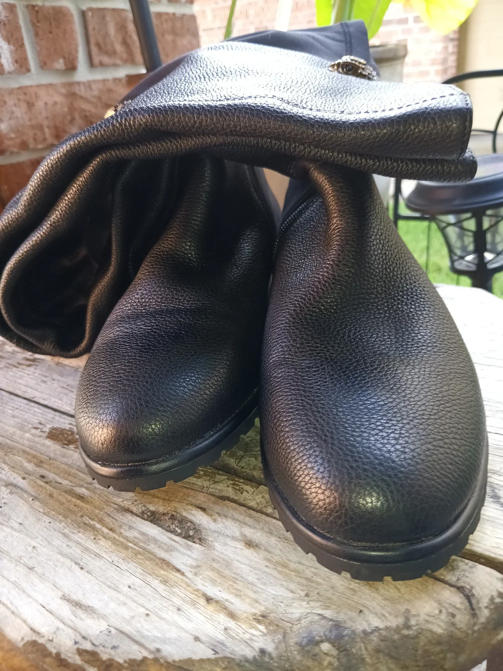 Kurt Geiger sleek black